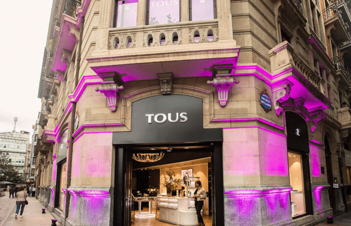 Exterior tienda evento Tous Bilbao organizado por George y Mildred